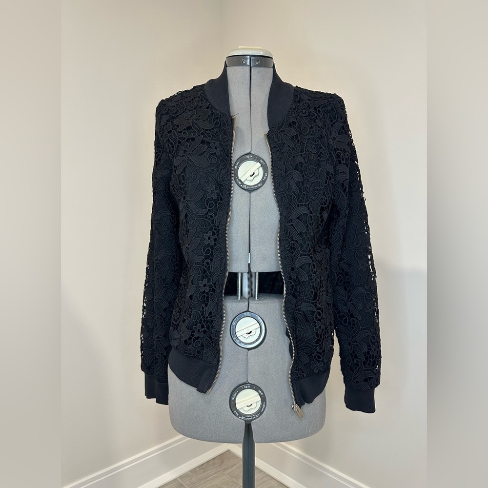 Zara Jacket - Picture 2 of 4